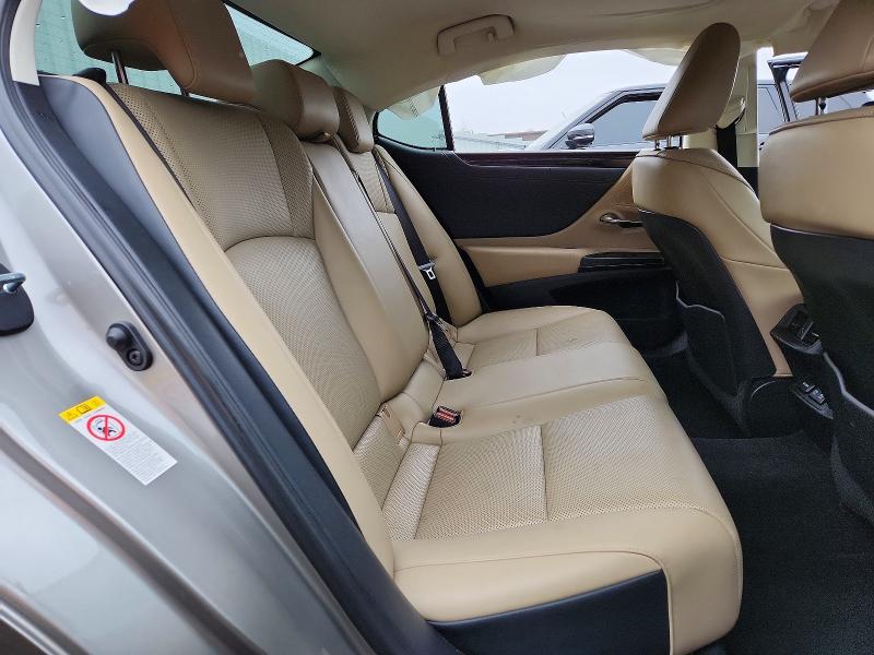77583345 :رقم المزاد ، 58ABZ1B18KU046833 vin ، 2019 Lexus Es مزاد بيع