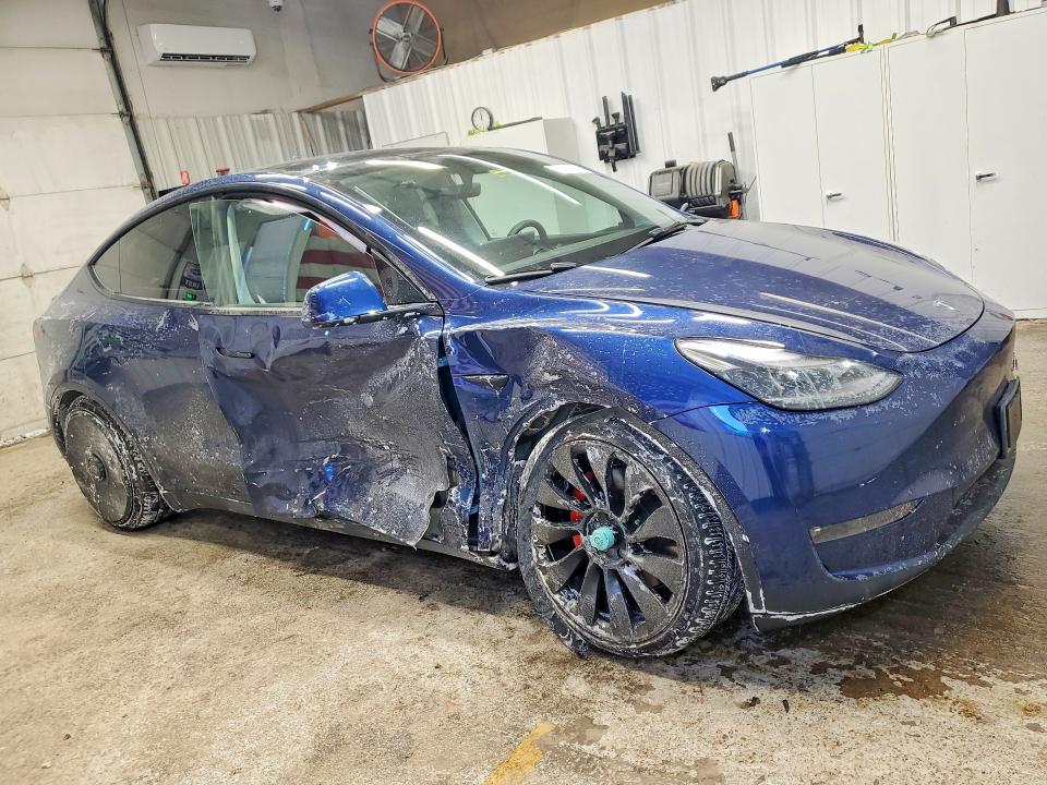 Продаж на аукціоні авто 2023 Tesla Model Y, vin: 7SAYGDEF0PF702675, номер лоту: 75394625