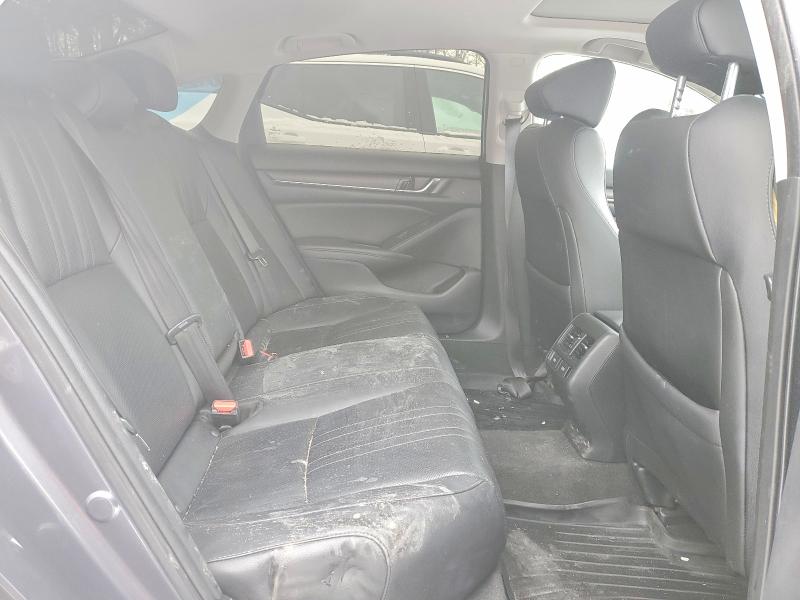 Auction sale of the 2019 Honda Accord, vin: 1HGCV1F51KA802921, lot number: 76899845