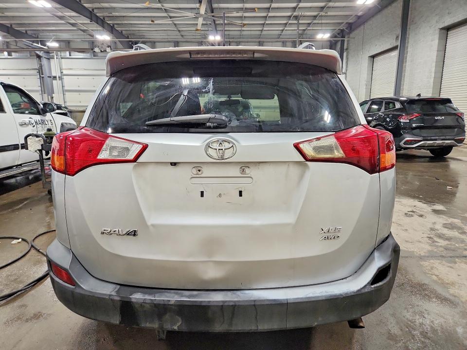 Продажа на аукционе авто 2015 Toyota Rav4, vin: 2T3RFREV1FW308152, номер лота: 78448215