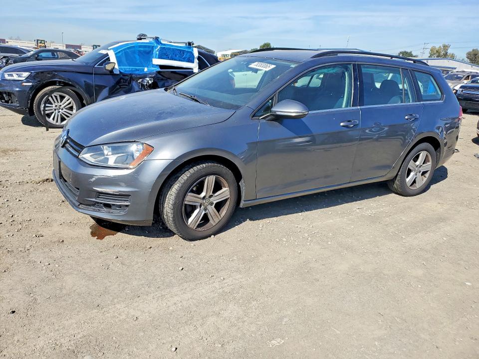 78383065 :رقم المزاد ، 3VWCA7AU4FM513761 vin ، 2015 Volkswagen Golf Sportwagen مزاد بيع