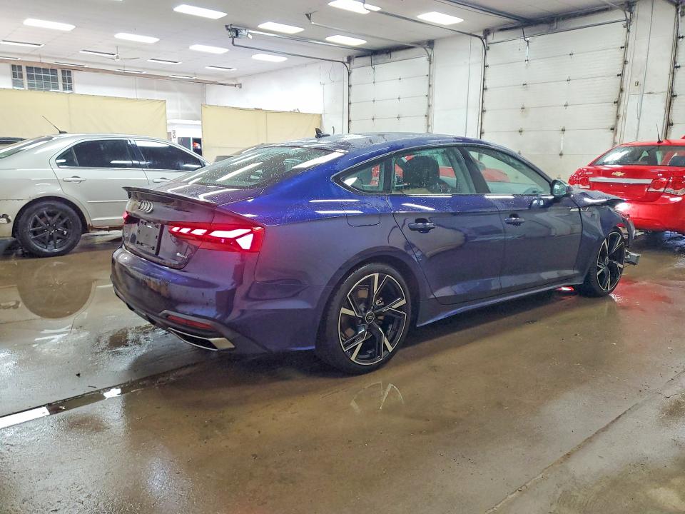 Продаж на аукціоні авто 2022 Audi A5, vin: WAUCBCF53NA011617, номер лоту: 76515135