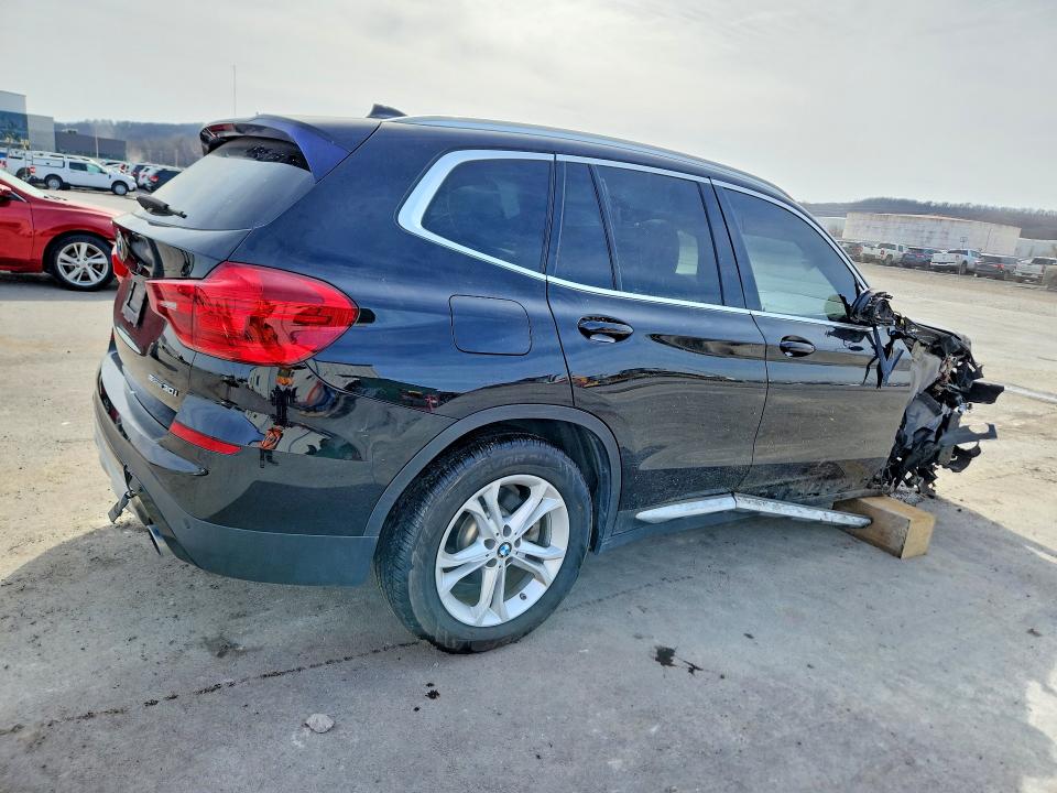 79223855 :رقم المزاد ، 5UXTR7C59KLF24740 vin ، 2019 Bmw X3 مزاد بيع