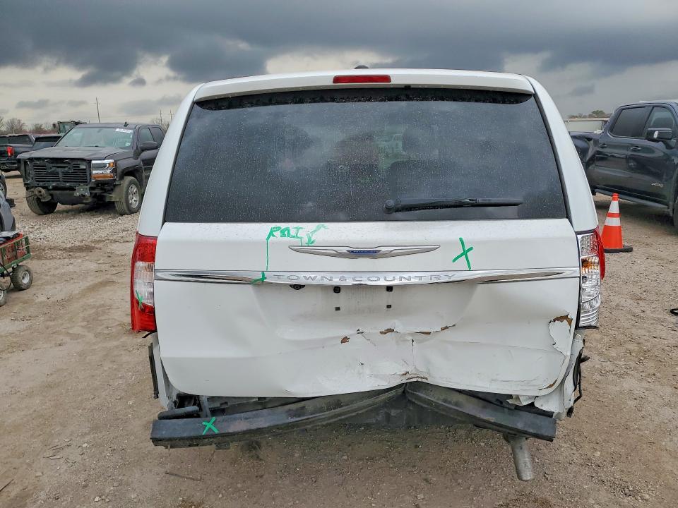 76463905 :رقم المزاد ، 2C4RC1CG7FR620954 vin ، 2015 Chrysler Town & Country مزاد بيع
