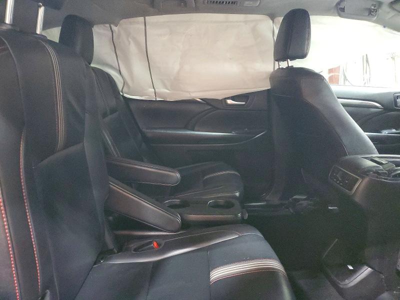 Продаж на аукціоні авто 2019 Toyota Highlander, vin: 5TDJZRFHXKS603663, номер лоту: 77214205