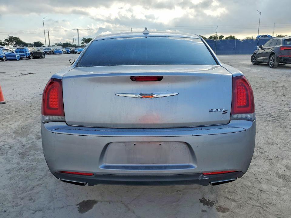 Aukcja sprzedaży 2018 Chrysler 300, vin: 2C3CCABG5JH146061, numer aukcji: 77659755