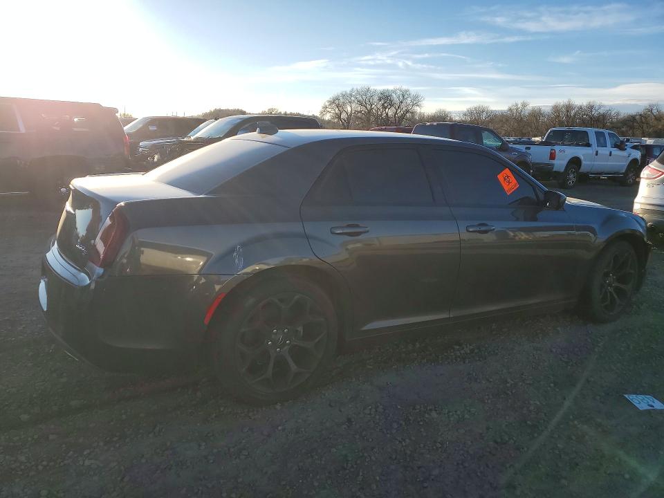 77609675 :رقم المزاد ، 2C3CCABG5KH538863 vin ، 2019 Chrysler 300 مزاد بيع