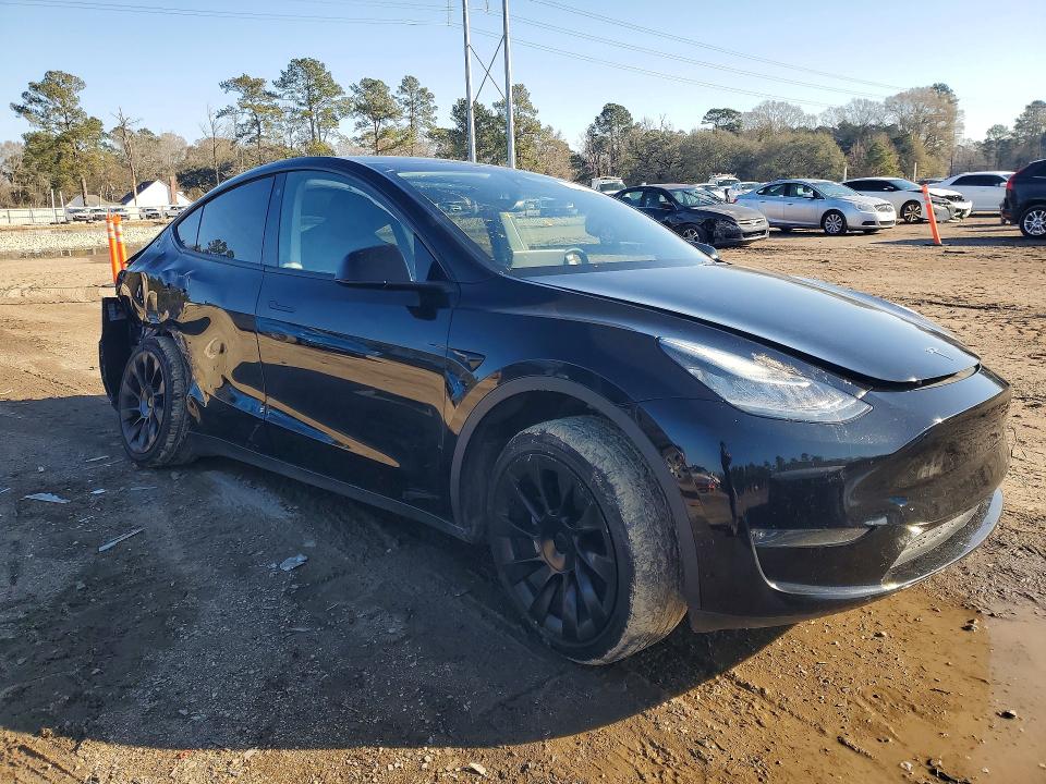 Продажа на аукционе авто 2023 Tesla Model Y, vin: 7SAYGDEE1PA057233, номер лота: 75811155