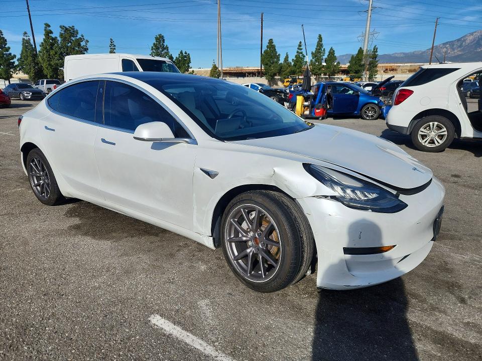Продажа на аукционе авто 2020 Tesla Model 3, vin: 5YJ3E1EA0LF741034, номер лота: 77811165