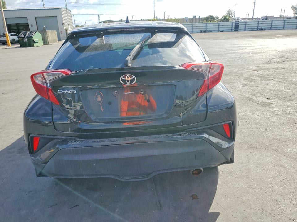 Продаж на аукціоні авто 2018 Toyota C-hr, vin: NMTKHMBX6JR020124, номер лоту: 77292505