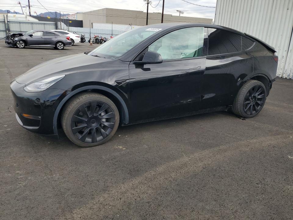 Продажа на аукционе авто 2022 Tesla Model Y, vin: 7SAYGDEE7NF417881, номер лота: 75783575