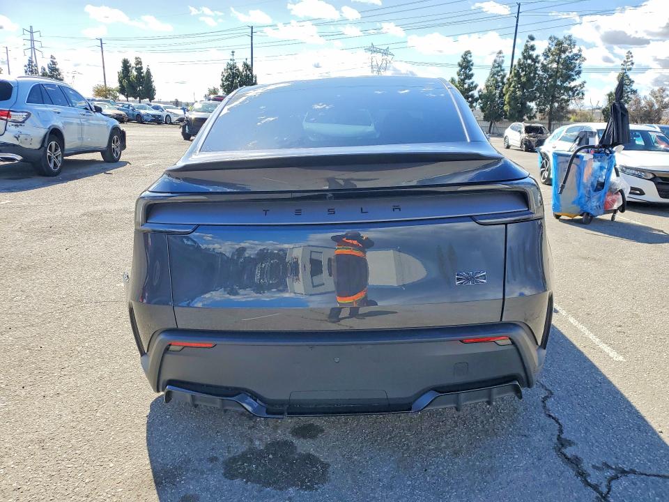 2026 Tesla Model Y მანქანა იყიდება აუქციონზე, vin: 7SAYGDET4TA600597, აუქციონის ნომერი: 78157845