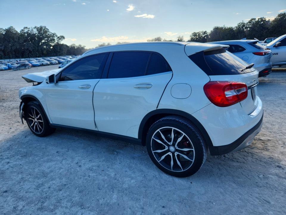 Продаж на аукціоні авто 2015 Mercedes-benz Gla, vin: WDCTG4EB3FJ109088, номер лоту: 76691145