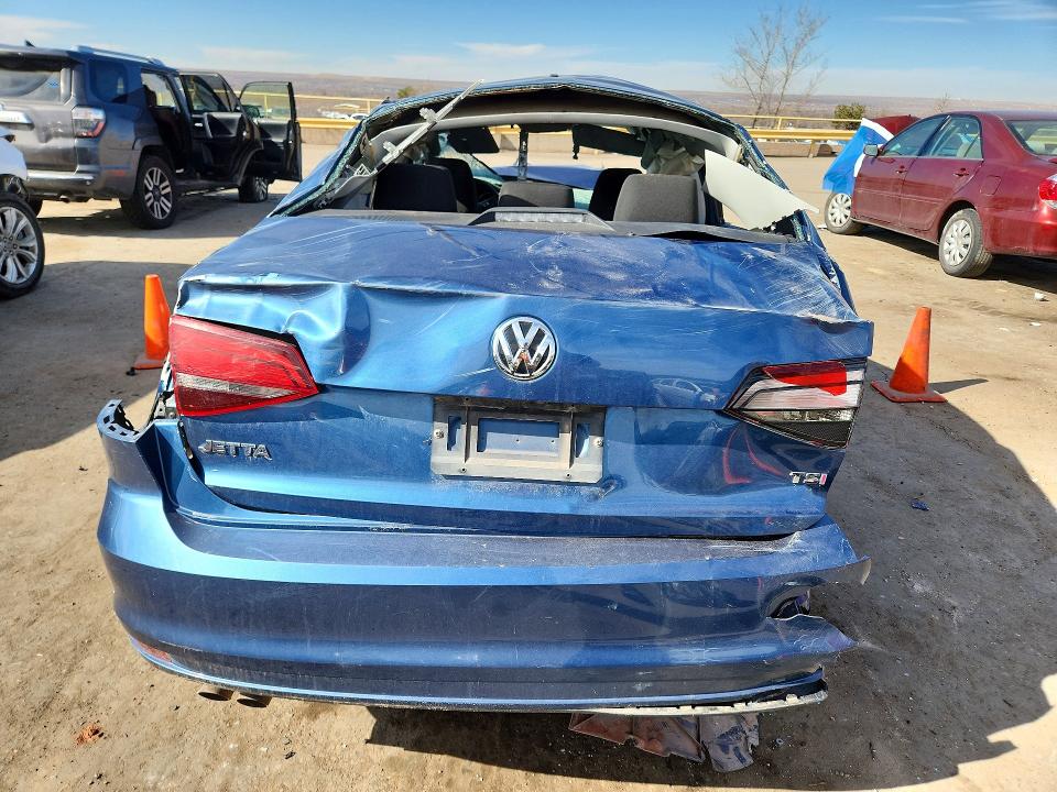 Auction sale of the 2018 Volkswagen Jetta, vin: 3VW2B7AJ0JM232211, lot number: 75310155