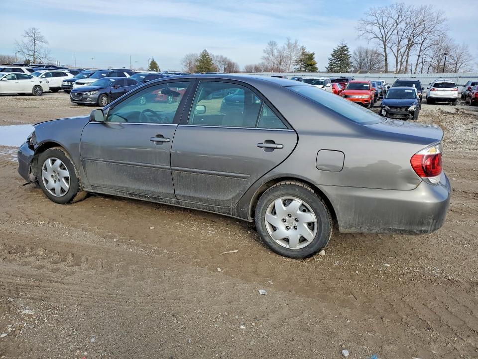 2005 Toyota Camry მანქანა იყიდება აუქციონზე, vin: 4T1BE32K85U512059, აუქციონის ნომერი: 75582395