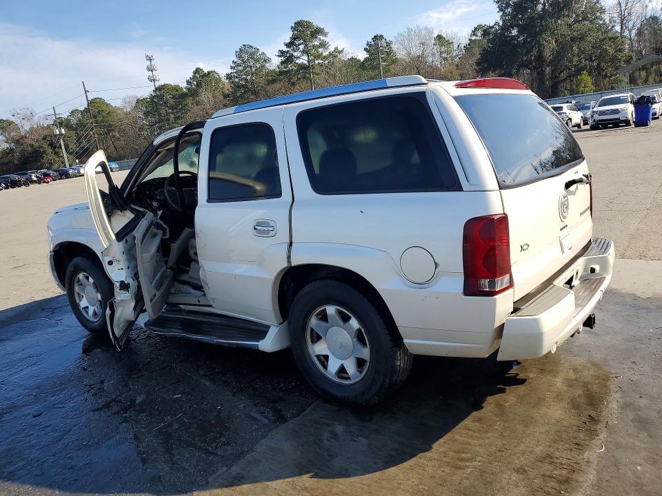 2002 Cadillac Escalade მანქანა იყიდება აუქციონზე, vin: 1GYEC63T72R255176, აუქციონის ნომერი: 76570455