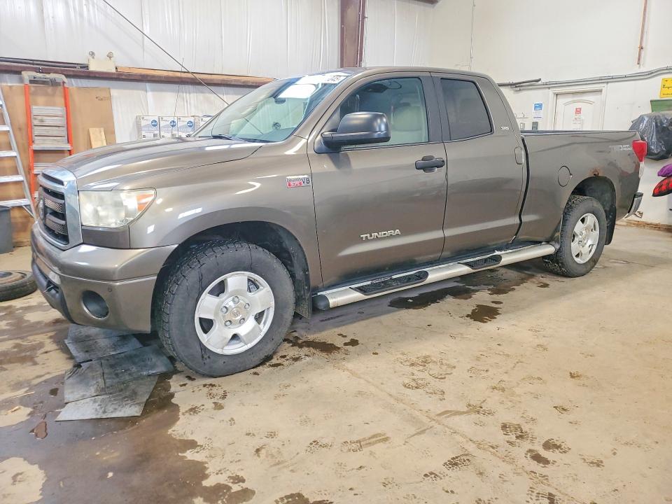 Продажа на аукционе авто 2010 Toyota Tundra Dou, vin: 5TFUY5F11AX098634, номер лота: 77123045