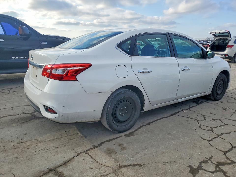 2018 Nissan Sentra მანქანა იყიდება აუქციონზე, vin: 3N1AB7APXJY202647, აუქციონის ნომერი: 78537275
