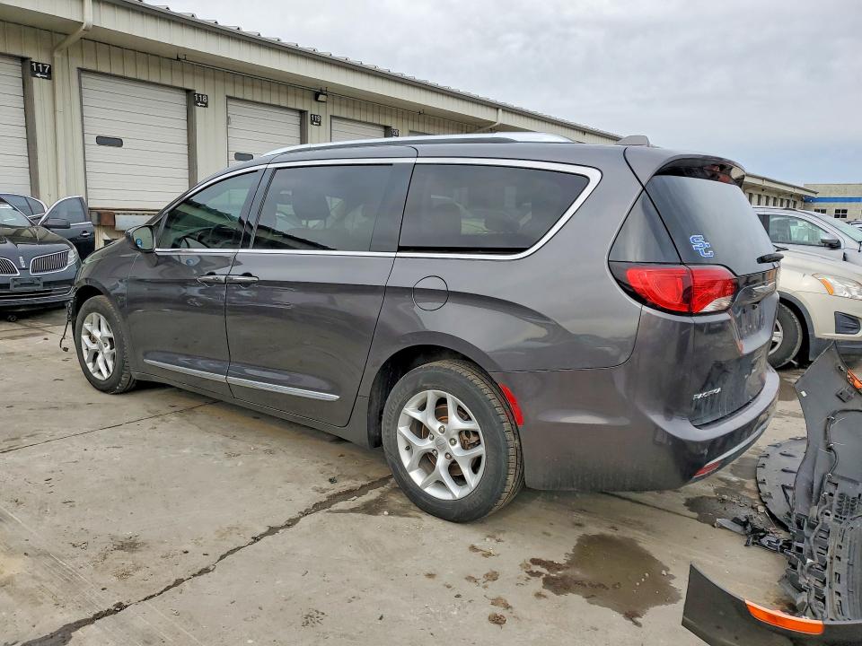 2017 Chrysler Pacifica მანქანა იყიდება აუქციონზე, vin: 2C4RC1EG7HR518800, აუქციონის ნომერი: 77671485