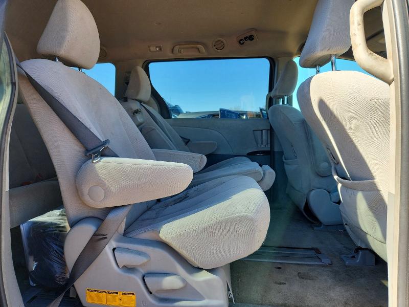 Продажа на аукционе авто 2012 Toyota Sienna Bas, vin: 5TDKA3DC2CS015032, номер лота: 76468585