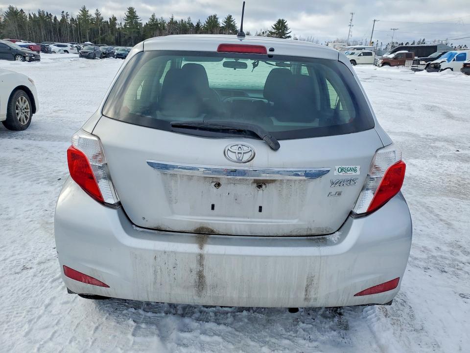 2012 Toyota Yaris Le 4dr Hatchba მანქანა იყიდება აუქციონზე, vin: JTDKTUD31CD515940, აუქციონის ნომერი: 76199355