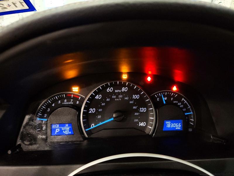 75234905 :رقم المزاد ، 4T4BF1FK1CR258158 vin ، 2012 Toyota Camry مزاد بيع