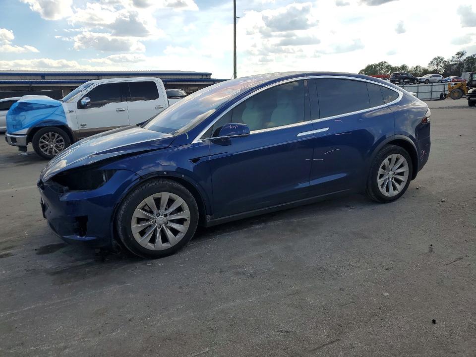 Aukcja sprzedaży 2017 Tesla Model X, vin: 5YJXCDE24HF053837, numer aukcji: 77722065