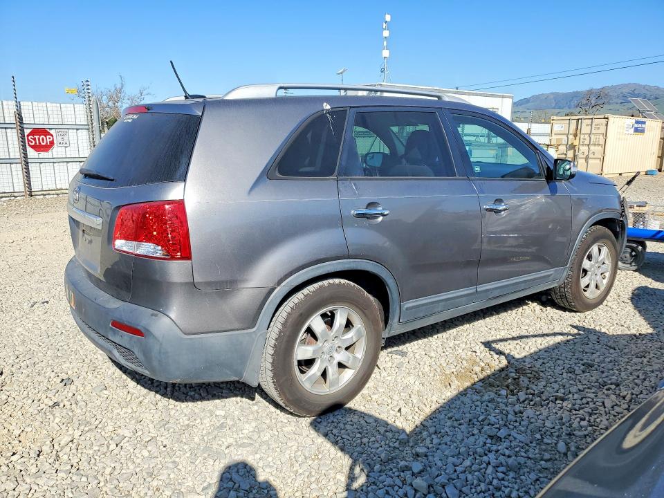 2012 Kia Sorento Ba მანქანა იყიდება აუქციონზე, vin: 5XYKT4A64CG204924, აუქციონის ნომერი: 74474995
