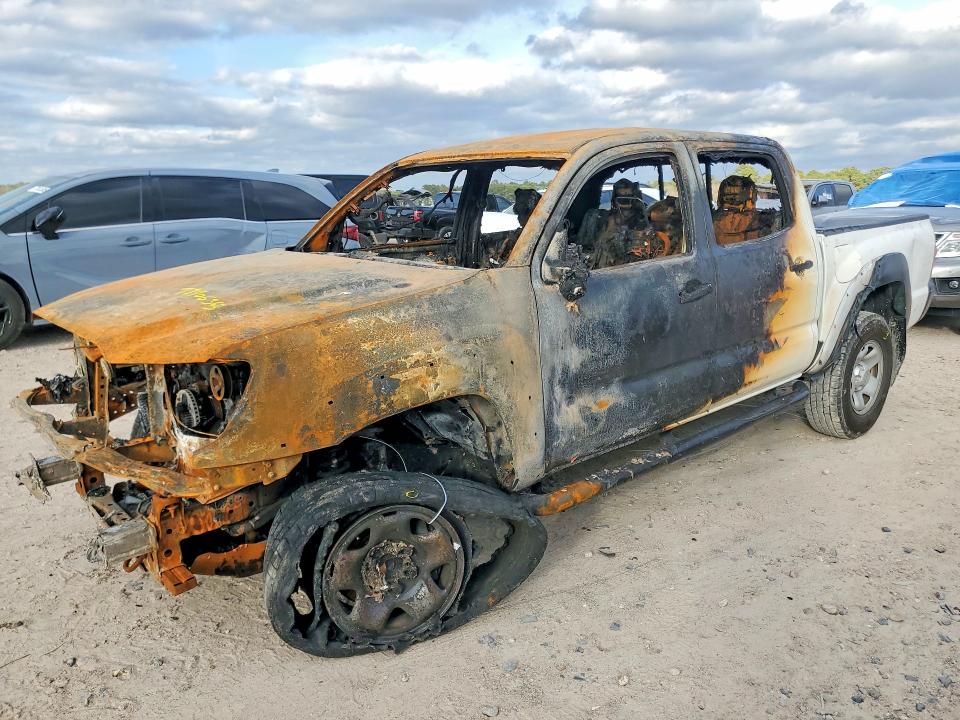 Aukcja sprzedaży 2015 Toyota Tacoma, vin: 5TFJX4GN4FX047119, numer aukcji: 77906365