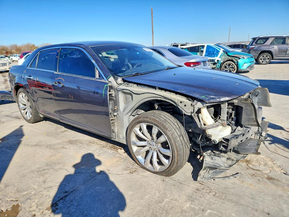 Продажа на аукционе авто 2017 Chrysler 300c, vin: 2C3CCAEG0HH570124, номер лота: 76383715