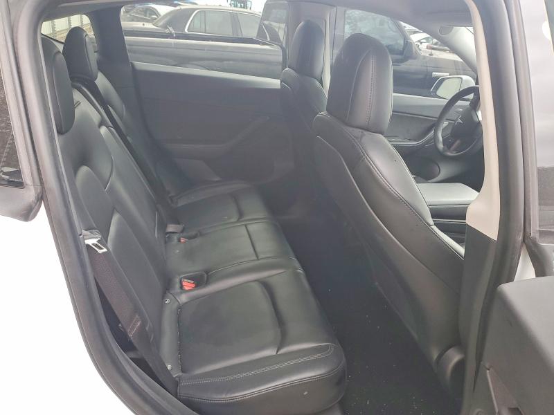 77389885 :رقم المزاد ، 5YJYGDEE3MF131070 vin ، 2021 Tesla Model Y مزاد بيع