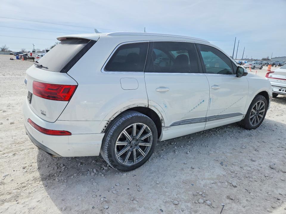 2017 Audi Q7 მანქანა იყიდება აუქციონზე, vin: WA1VAAF71HD043046, აუქციონის ნომერი: 78828595