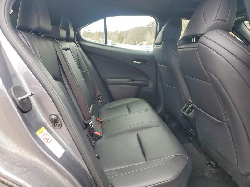 76641245 :رقم المزاد ، JTHU9JBH5K2007273 vin ، 2019 Lexus Ux مزاد بيع