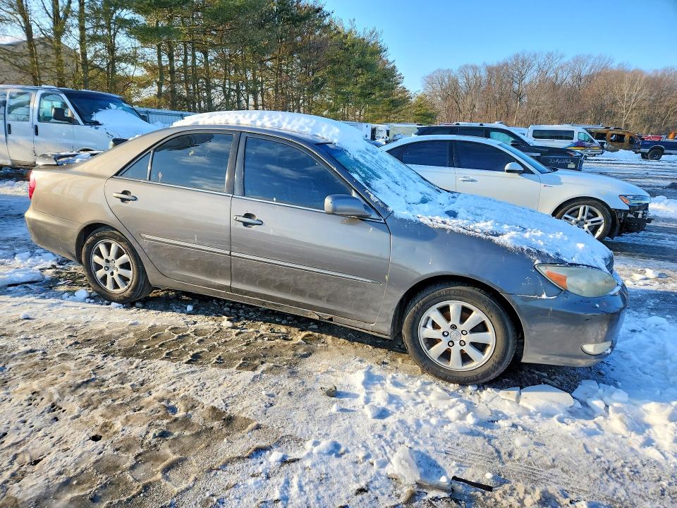 75984305 :رقم المزاد ، 4T1BE30K73U672322 vin ، 2003 Toyota Camry مزاد بيع