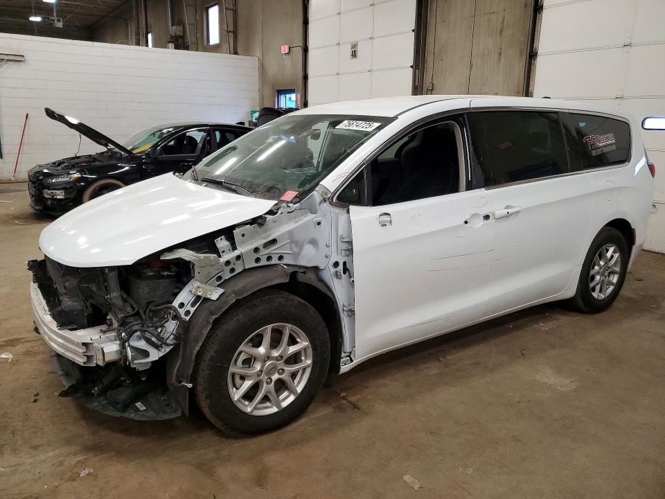 75614725 :رقم المزاد ، 2C4RC1CG7PR525084 vin ، 2023 Chrysler Voyager مزاد بيع