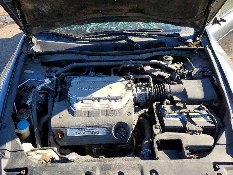 76577925 :رقم المزاد ، 1HGCP3F86BA009789 vin ، 2011 Honda Accord مزاد بيع