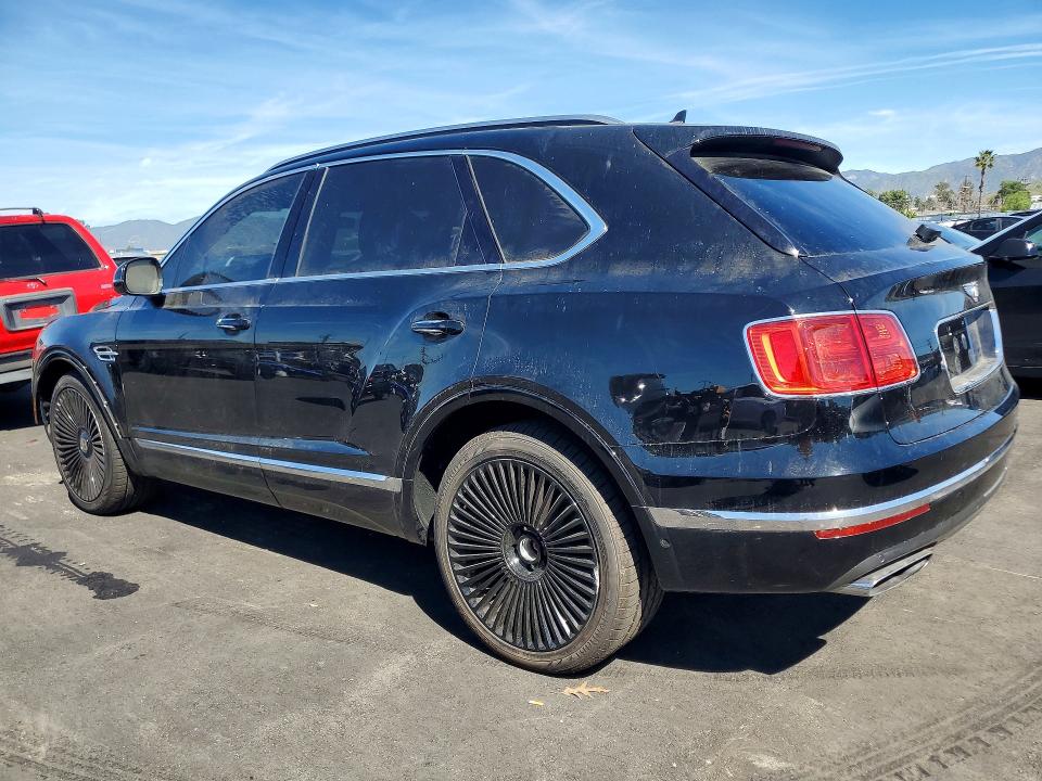 78728995 :رقم المزاد ، SJAAC2ZV6HC015085 vin ، 2017 Bentley Bentayga مزاد بيع