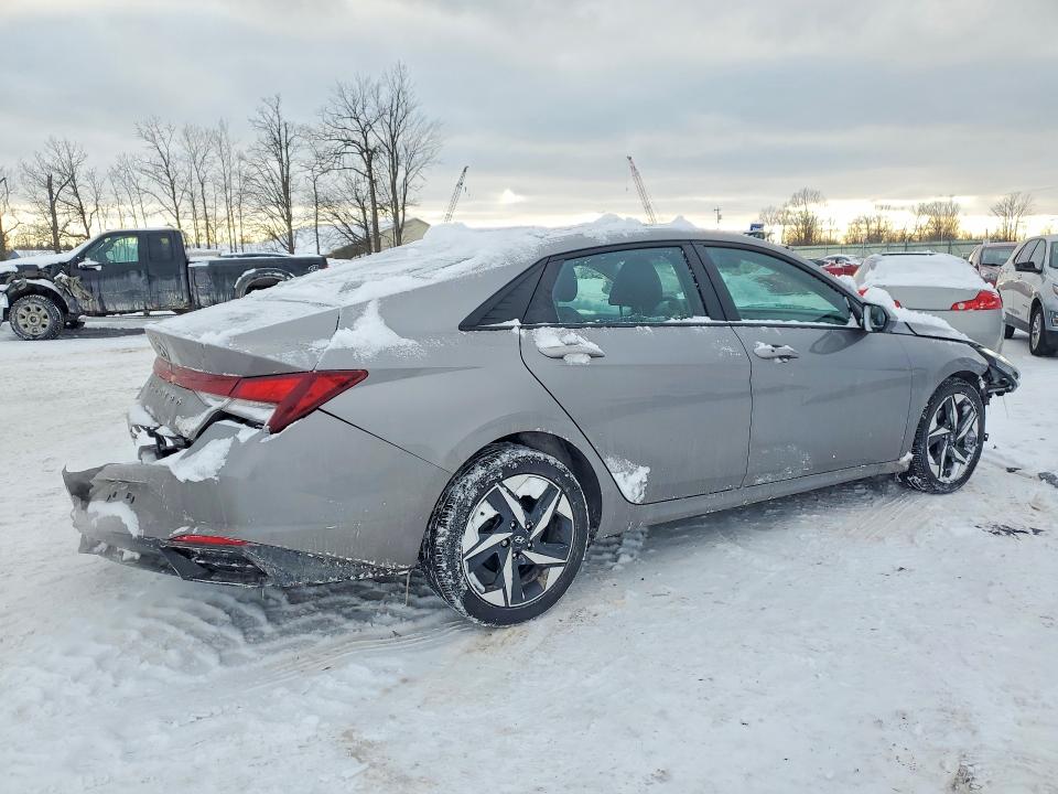 Продажа на аукционе авто 2023 Hyundai Elantra, vin: KMHLS4AG5PU508697, номер лота: 75102215