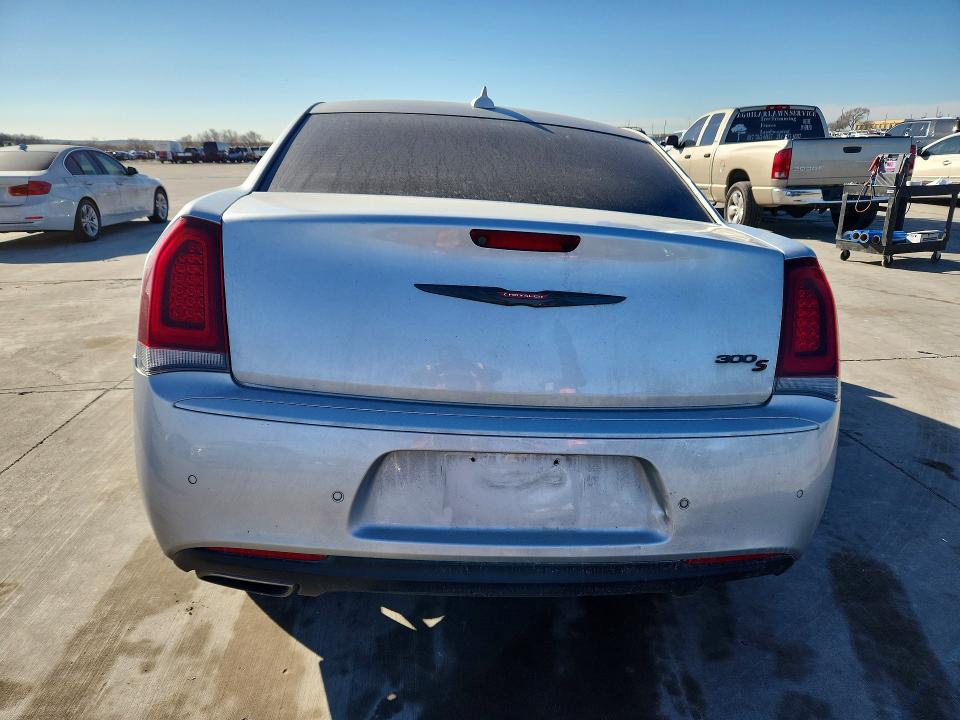 2022 Chrysler 300 მანქანა იყიდება აუქციონზე, vin: 2C3CCABG9NH154346, აუქციონის ნომერი: 77095575