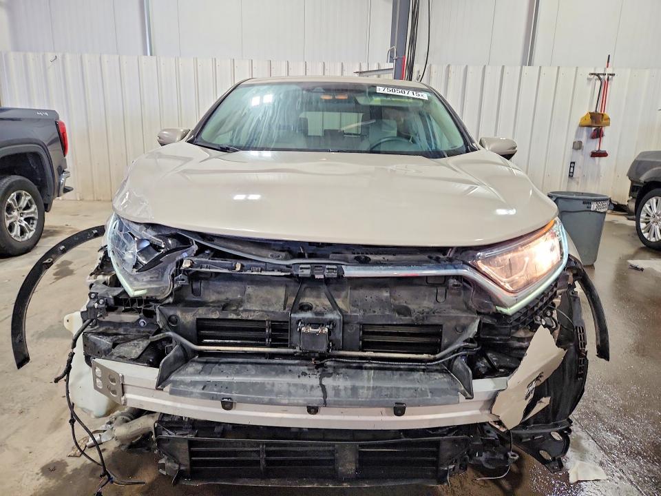 75050715 :رقم المزاد ، 2HKRW2H59JH679420 vin ، 2018 Honda Cr-v مزاد بيع