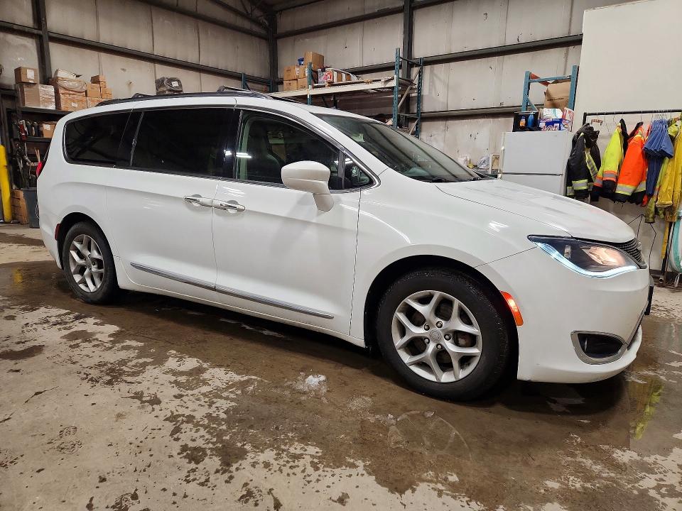 2018 Chrysler Pacifica მანქანა იყიდება აუქციონზე, vin: 2C4RC1EG2JR286855, აუქციონის ნომერი: 78866465
