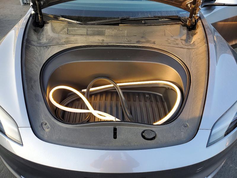 75393525 :رقم المزاد ، 5YJ3E1EAXSF015793 vin ، 2025 Tesla Model 3 مزاد بيع