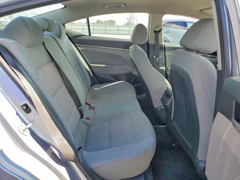 2017 Hyundai Elantra მანქანა იყიდება აუქციონზე, vin: 5NPD74LFXHH067031, აუქციონის ნომერი: 77501235