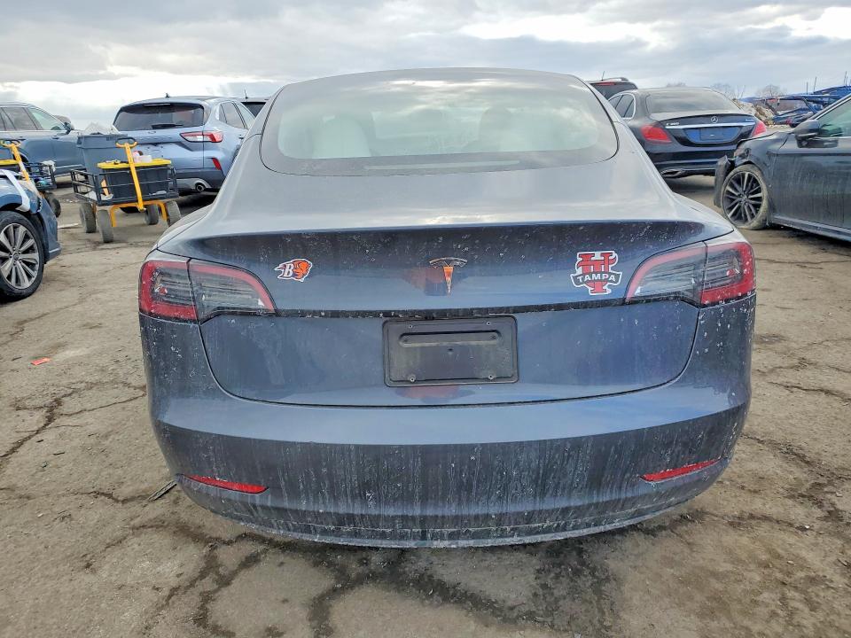 Продажа на аукционе авто 2023 Tesla Model 3, vin: 5YJ3E1EA4PF704137, номер лота: 76693795