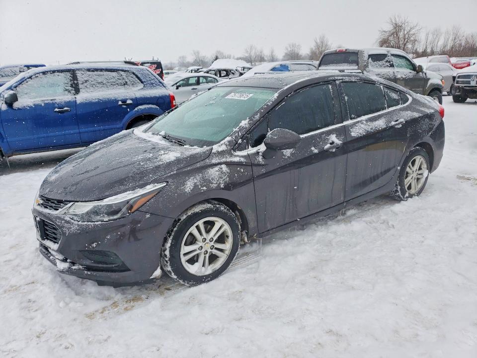 75779615 :رقم المزاد ، 1G1BE5SM6H7137706 vin ، 2017 Chevrolet Cruze مزاد بيع