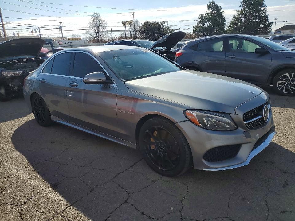 2015 Mercedes-benz C მანქანა იყიდება აუქციონზე, vin: 55SWF6GB5FU031577, აუქციონის ნომერი: 79116445