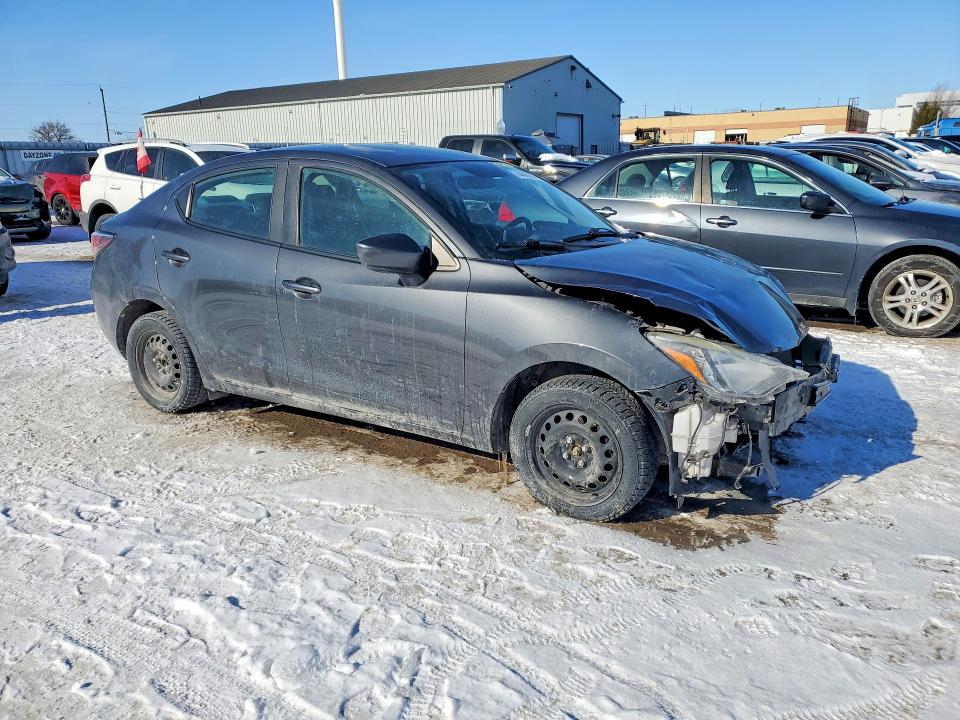 Aukcja sprzedaży 2016 Toyota Yaris, vin: 3MYDLBYV6GY111495, numer aukcji: 74456935