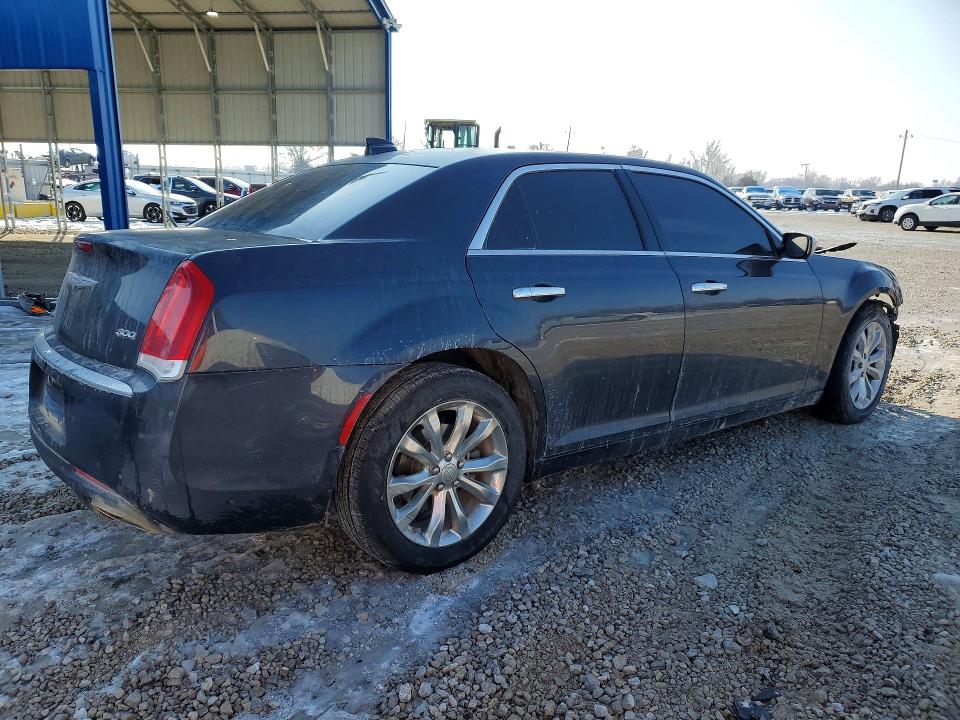 Продаж на аукціоні авто 2018 Chrysler 300, vin: 2C3CCAKG2JH168356, номер лоту: 75412295