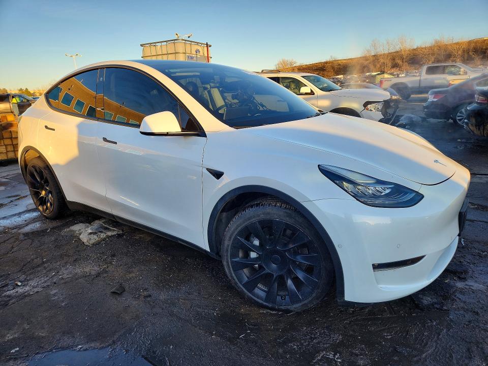 76377725 :رقم المزاد ، 5YJYGDEE1MF267181 vin ، 2021 Tesla Model Y مزاد بيع