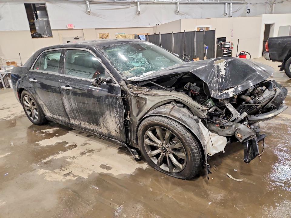 2015 Chrysler 300c მანქანა იყიდება აუქციონზე, vin: 2C3CCASG7FH803403, აუქციონის ნომერი: 78345295